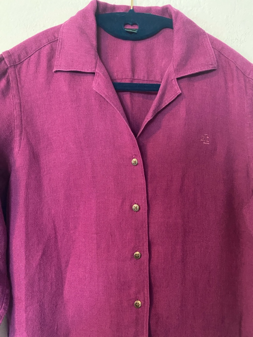 Ralph Lauren Women's Linen Button-Down Shirt in Berry Color - Picture 3 of 8